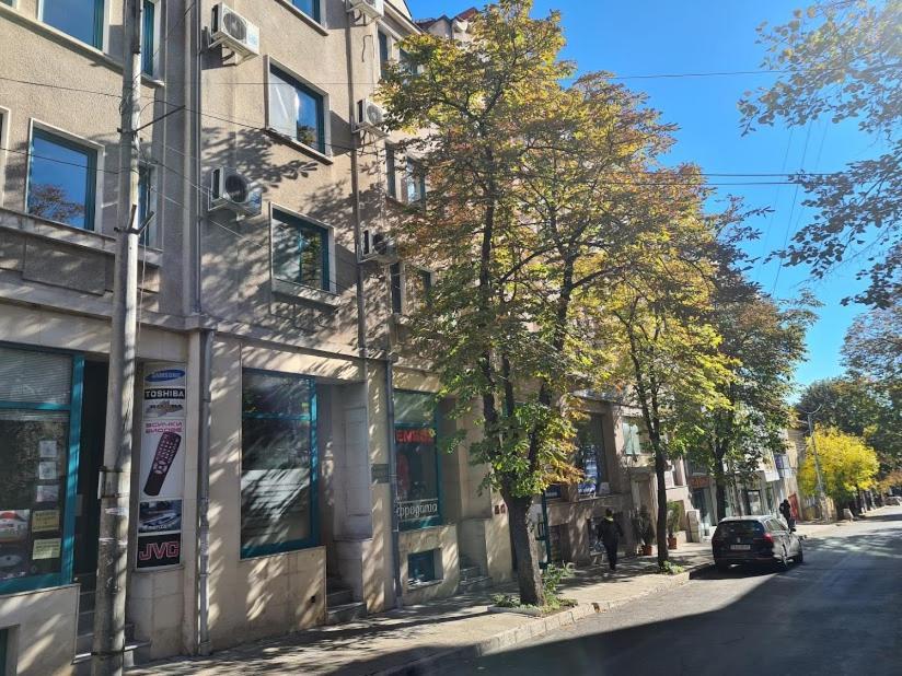 Hotel Oazis Haskovo Luaran gambar