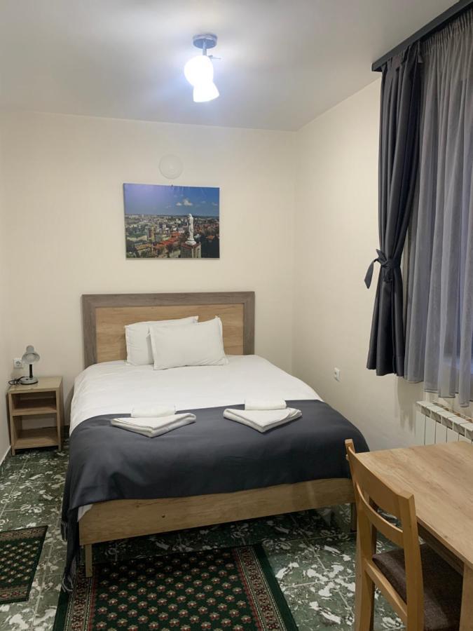Hotel Oazis Haskovo Luaran gambar